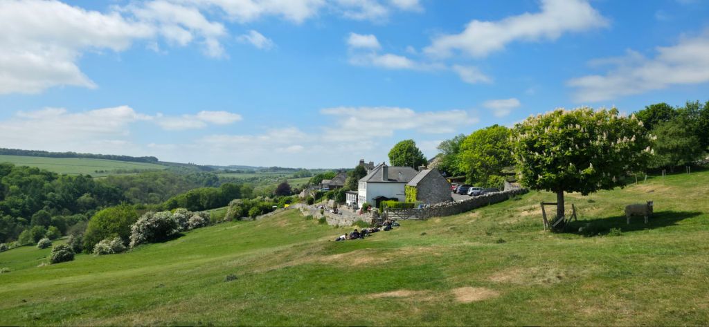 Widok na hotel w Over Haddon