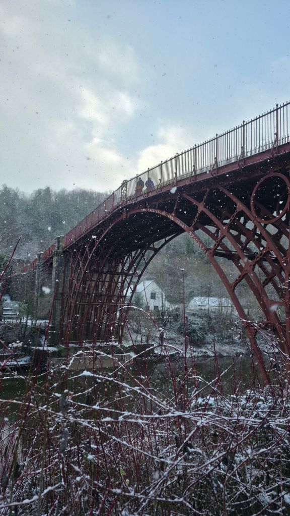 Widok na most w Ironbridge 